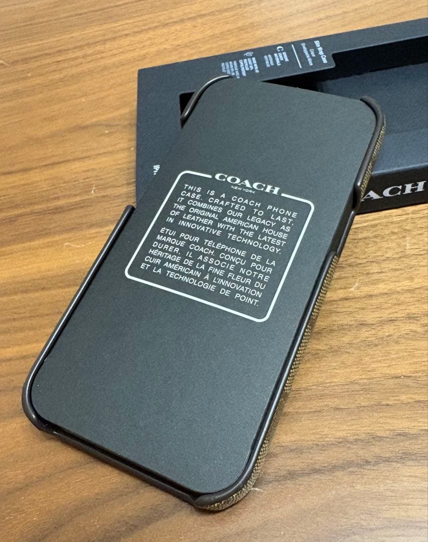 コーチ COACH IPHONE 15 ケース・シグネチャー キャンバス