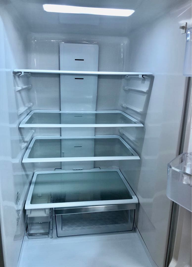 〈手渡し料金＠兵庫県加東市〉〈中古〉日立ノンフロン冷凍冷蔵庫　　2017年製