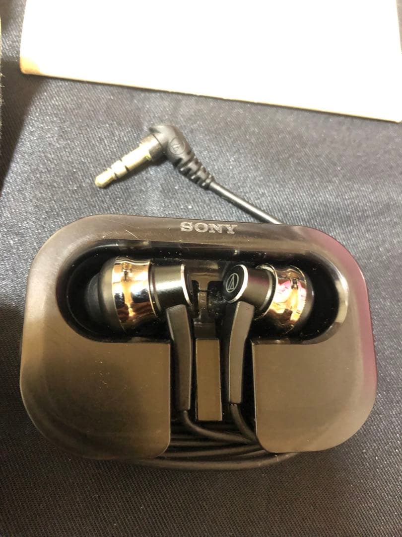 H22美品！動作品！SONYソニー　TV音声受信ポケットラジオ　XDR-63TV