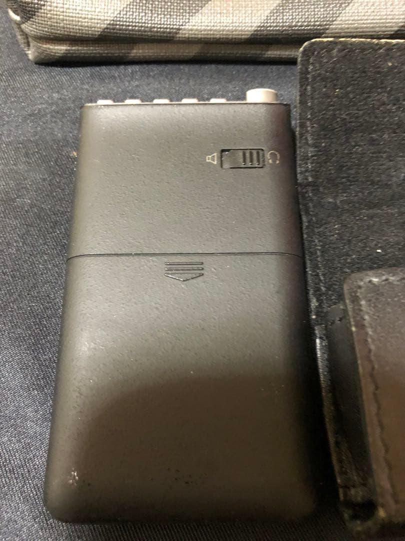 H22美品！動作品！SONYソニー　TV音声受信ポケットラジオ　XDR-63TV