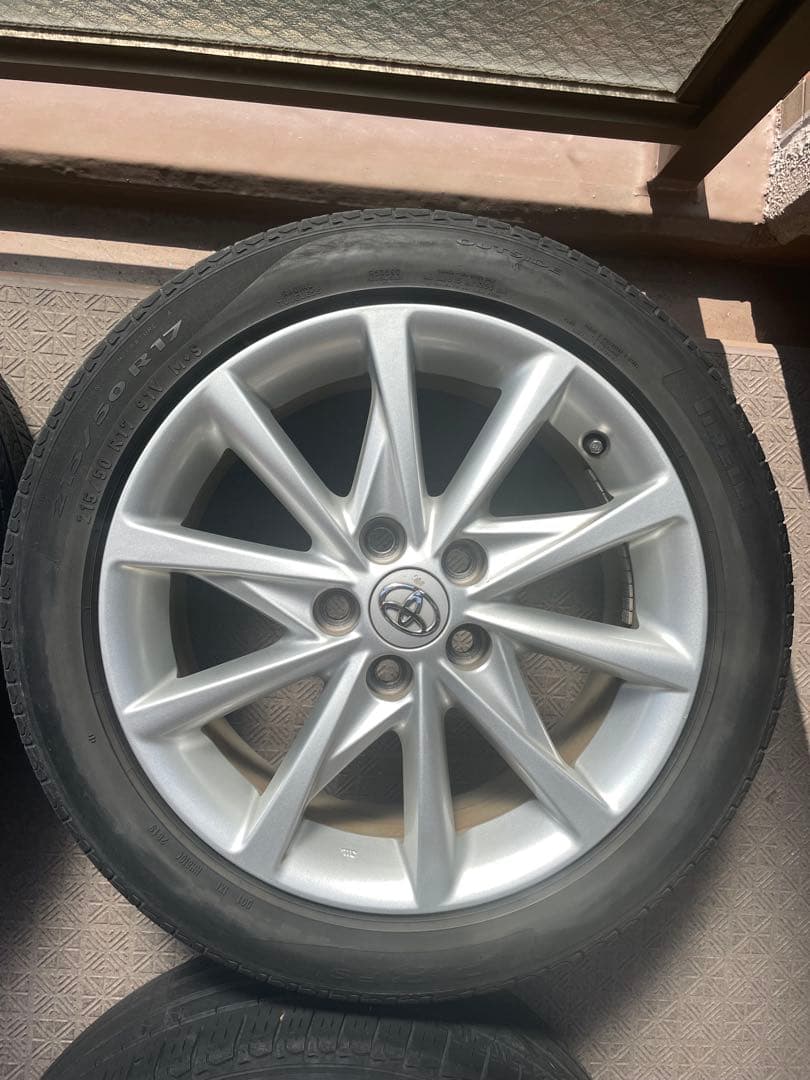 プリウスα 純正17インチ アルミホイール