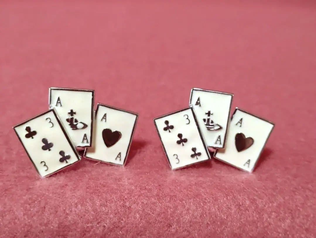 ヴィヴィアン★Vivienne Westwood カフスボタン トランプ