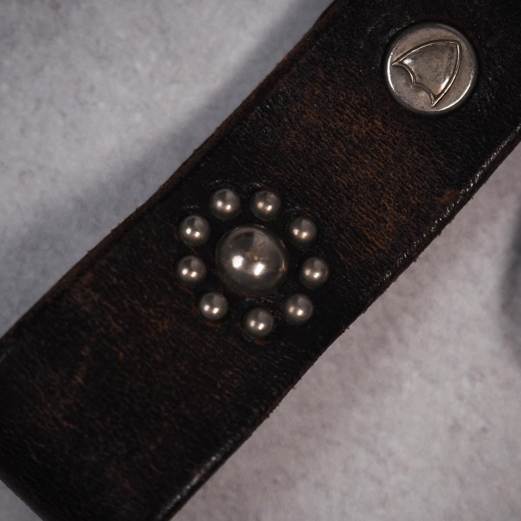 HTC フラワースタッズ ウォレットチェーン 茶芯 ヴィンテージ レザー 本革