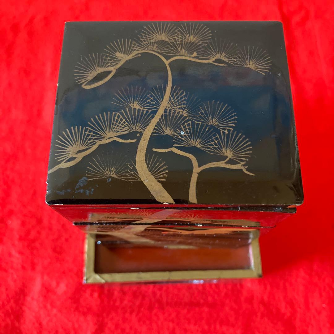 100年以上前のお雛様道具 御三揃(箪笥 長持 両掛)蒔絵御懸盤 桐箱入