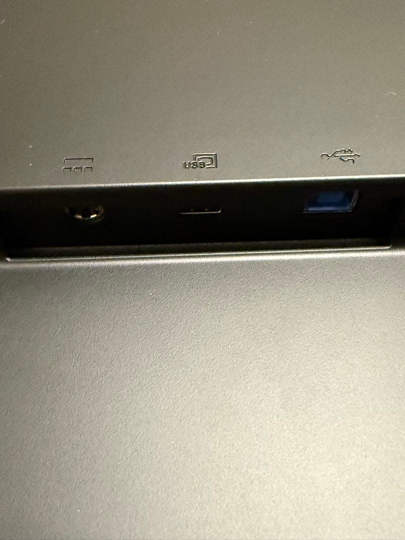 Eve Spectrum 4K モニター 144Hz 27インチ