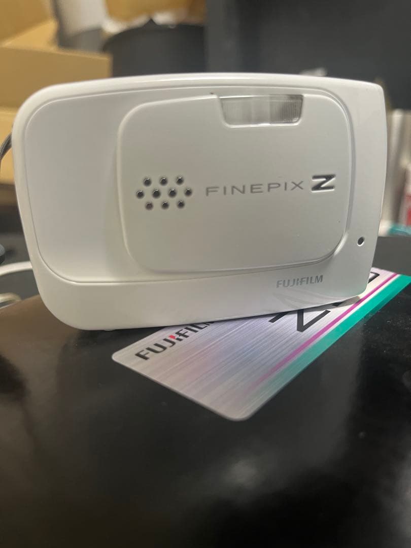 【美品】FUJIFILM FinePix Z30