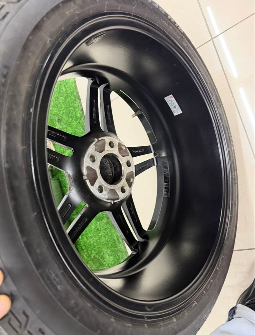 メルセデス・ベンツ 18インチ ホイールセット