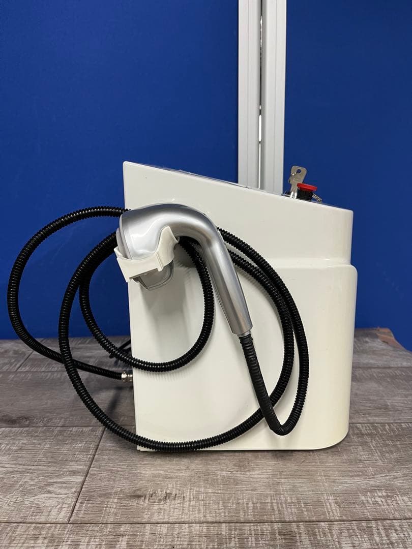 ヴァリュゲイツ　CABI COMPACT 痩身機器 ホワイト