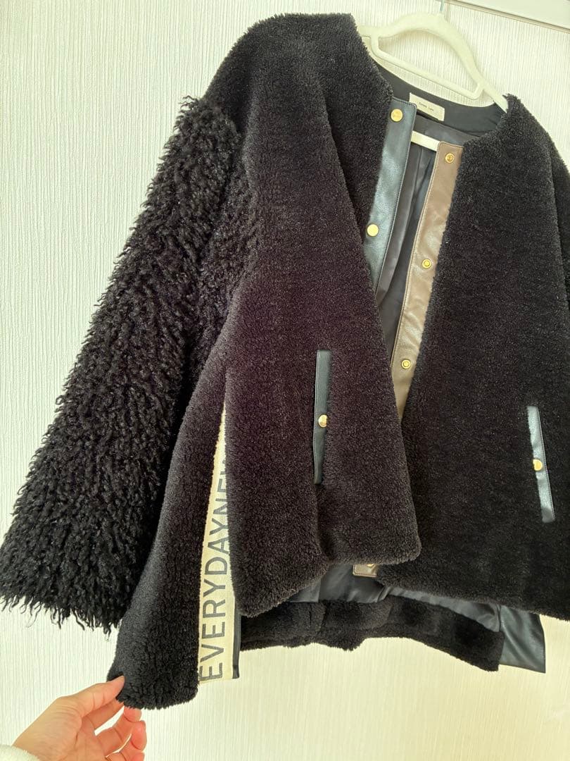 エイミーロウ　ボアコート