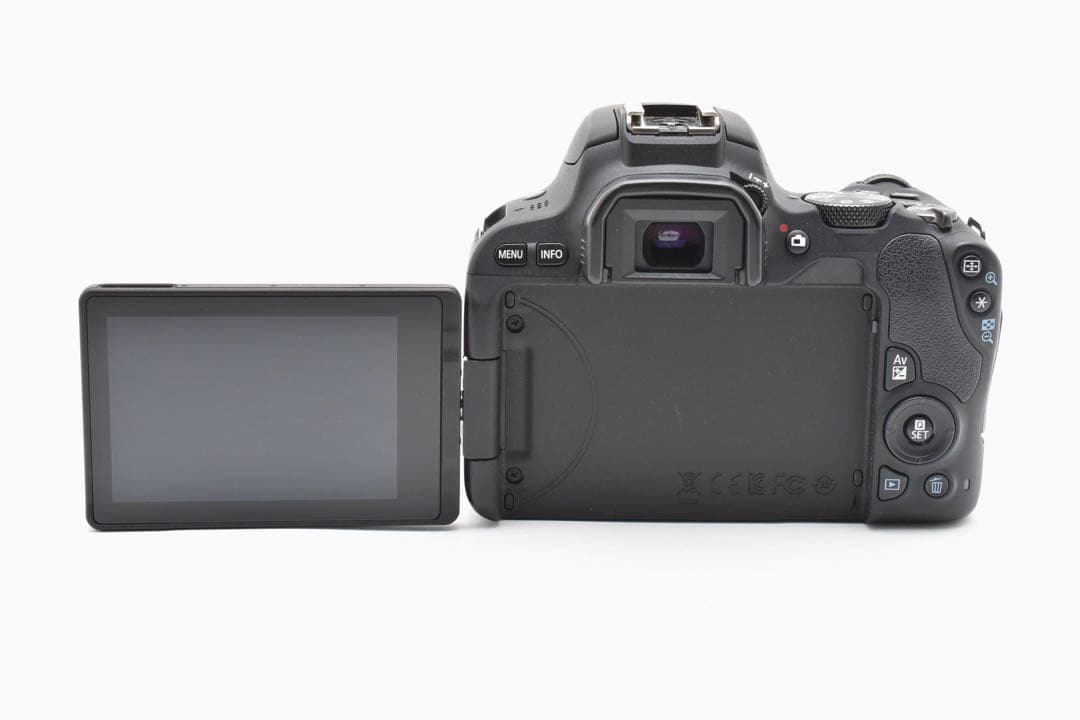 デジタル一眼レフカメラCANON EOS Kiss X9標準レンズセット