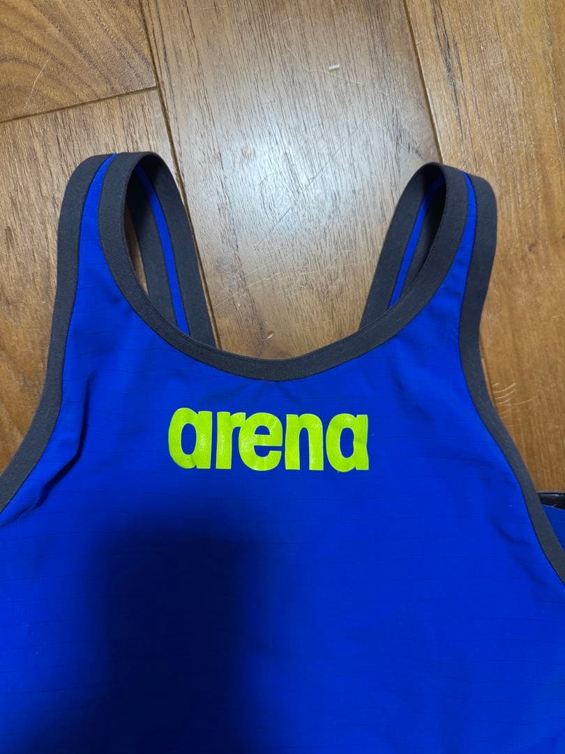arena スポーツ用水着 青色 ハイバック
