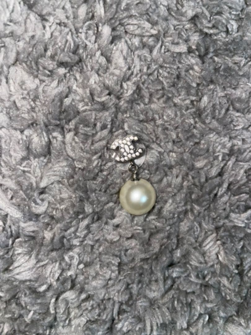 CHANEL ★ピアス 片耳 （シルバー 真珠）