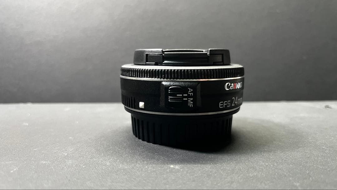 Canon EF-S 24mm f/2.8 STM レンズ