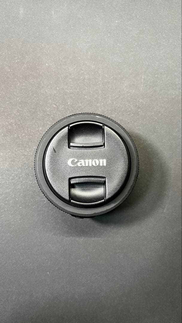 Canon EF-S 24mm f/2.8 STM レンズ