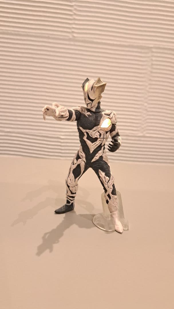 アルティメットルミナス　イーヴィルティガ/キリエロイド 2体セット