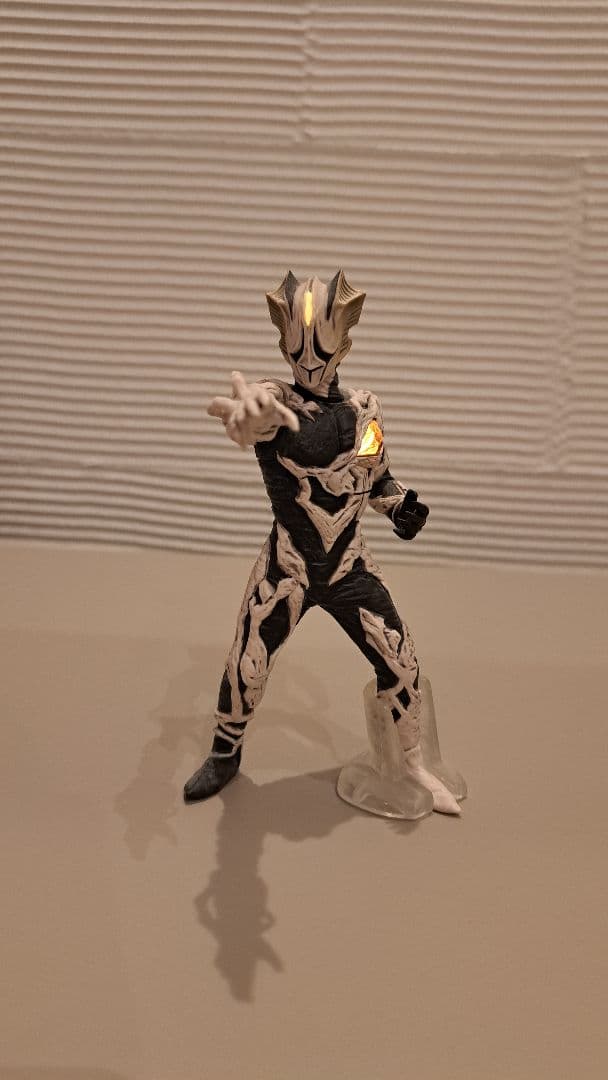 アルティメットルミナス　イーヴィルティガ/キリエロイド 2体セット