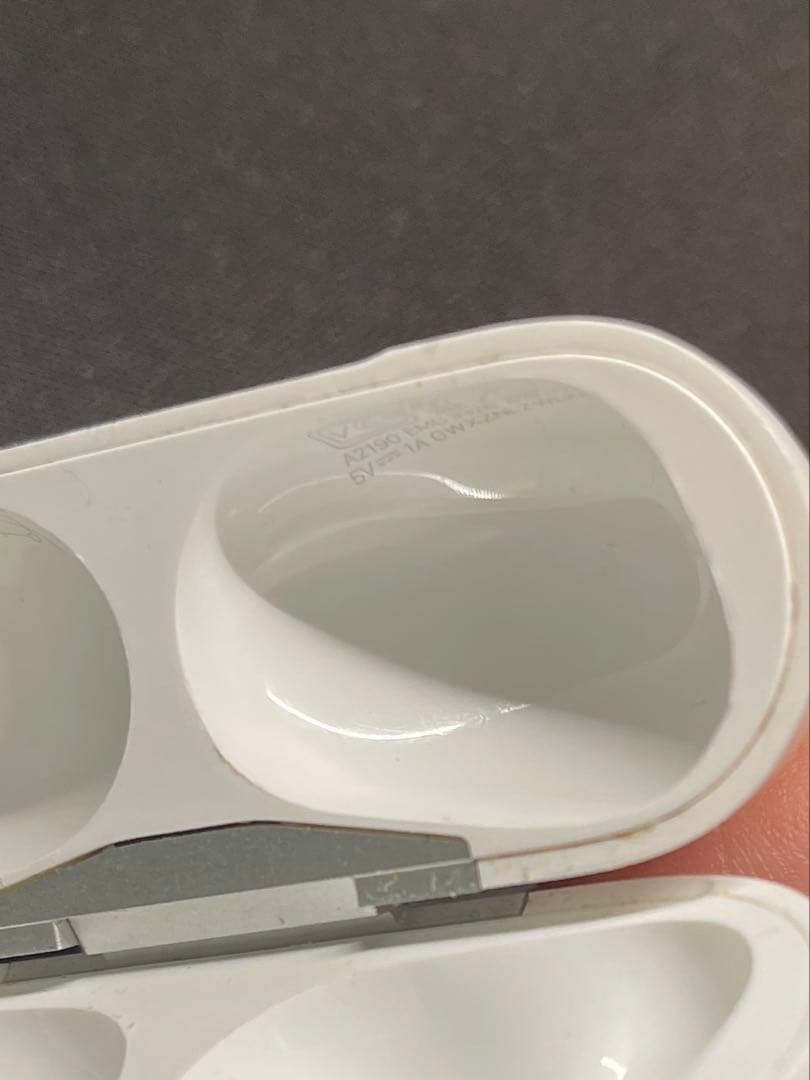 【キズあり】air pods pro 第1世代