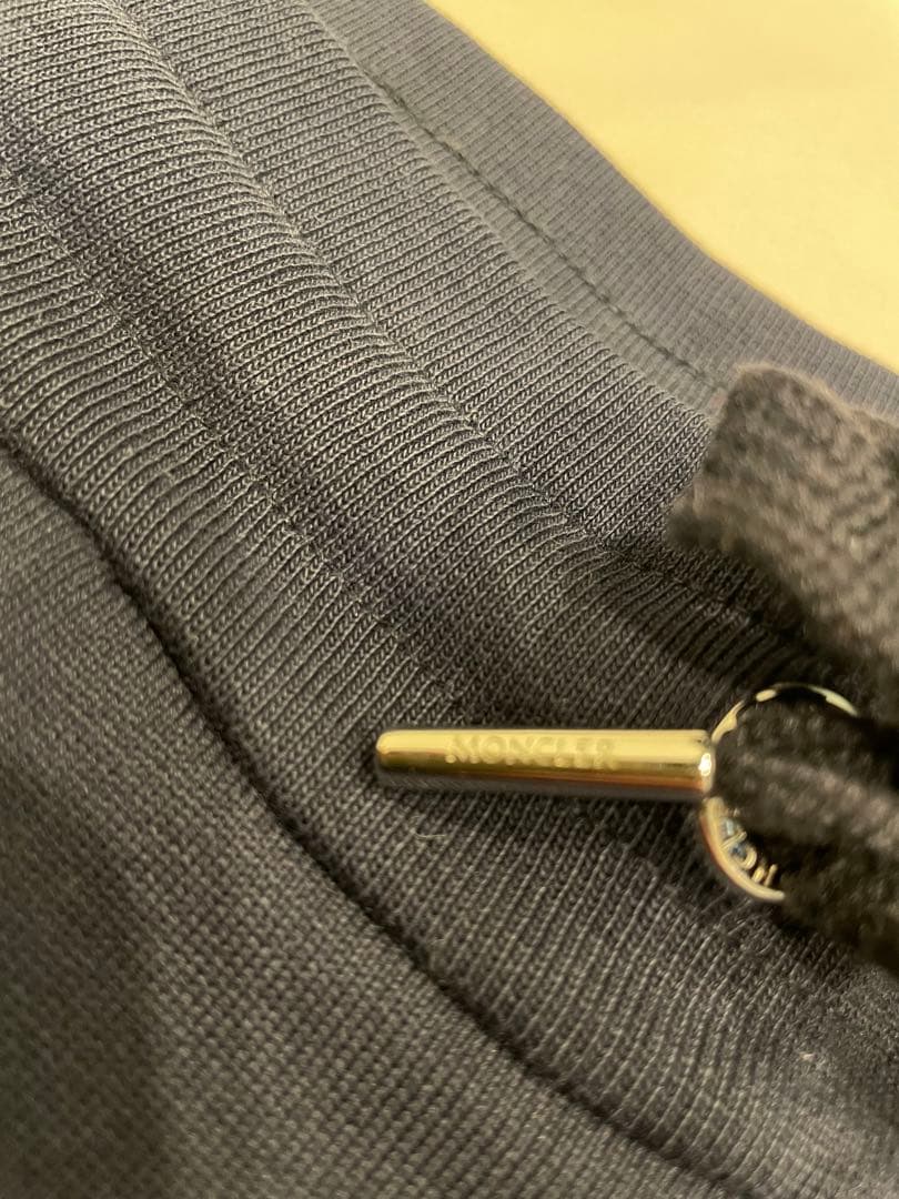 モンクレール　 ロゴワッペン　スウェット　美品　ショートパンツ　紺色　正規品