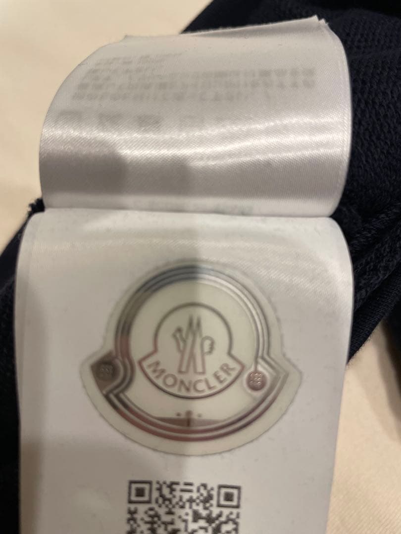 モンクレール　 ロゴワッペン　スウェット　美品　ショートパンツ　紺色　正規品