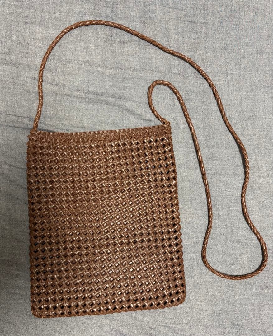 コロン★お値下げ★dragon ショルダーバック