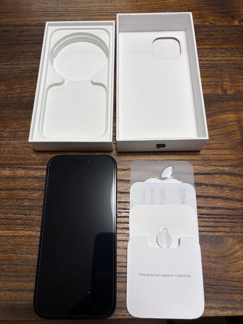 [美品]iPhone 15 128GB ブラック 本体