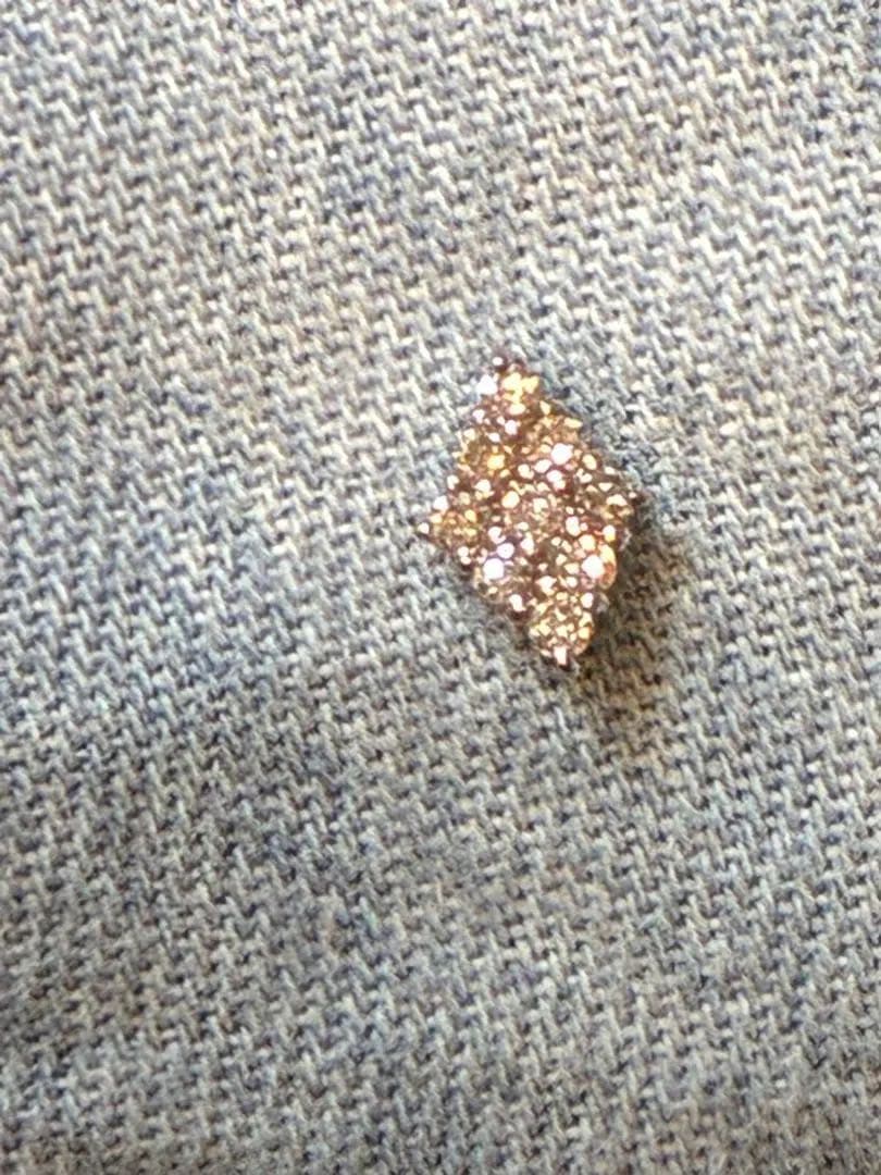 キャッチ付きに変更　K18WGダイヤモンド9粒　菱形ピアス　ひし型　片方だけ