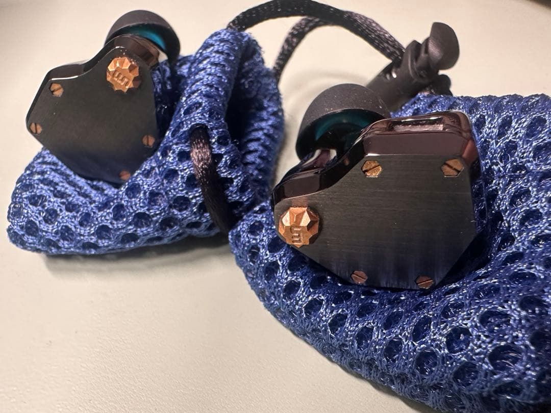 イヤホン UM Unique Melody Mest Jet Black