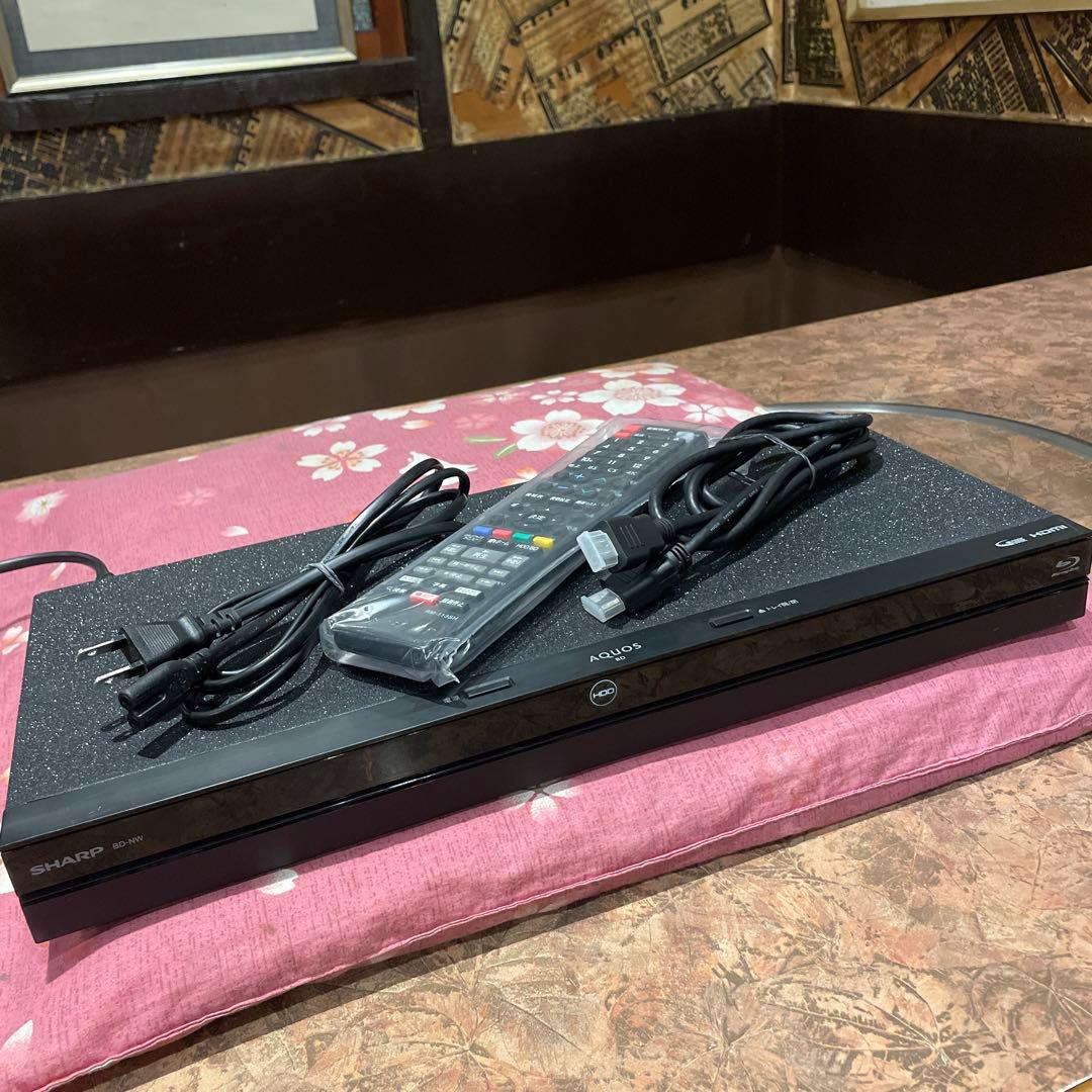 シャープBD-NW1100 12倍1000GB 2番組W録　新品リモ等付フル装備