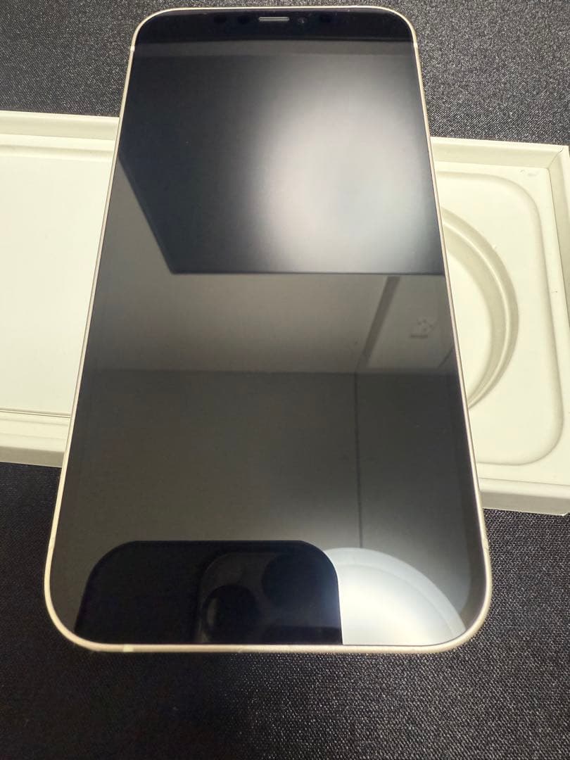 B*︎様 新品未使用 iPhone 12 ホワイト64GB ジャンク リンゴルー