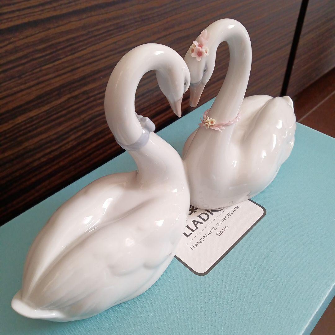 Lladro白鳥のペア 陶器「エンドレス・ラブ」　とても綺麗なお品です