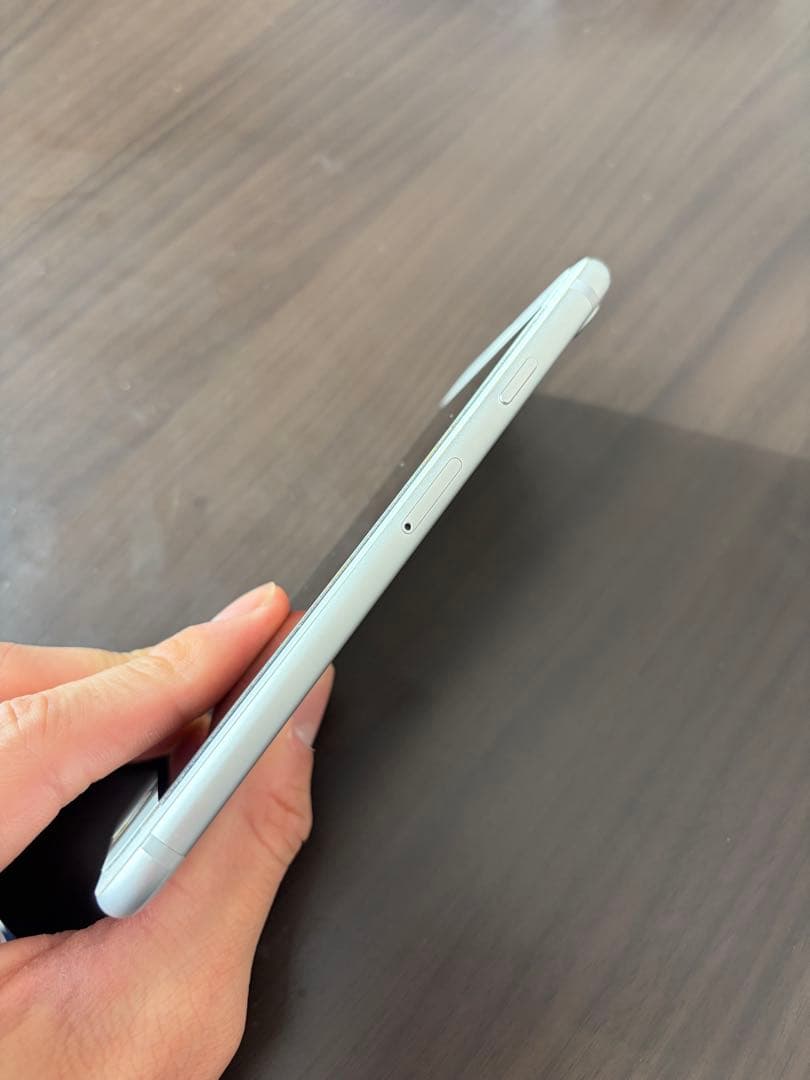 【美品]】Apple iPhone 7 シルバー 128GB