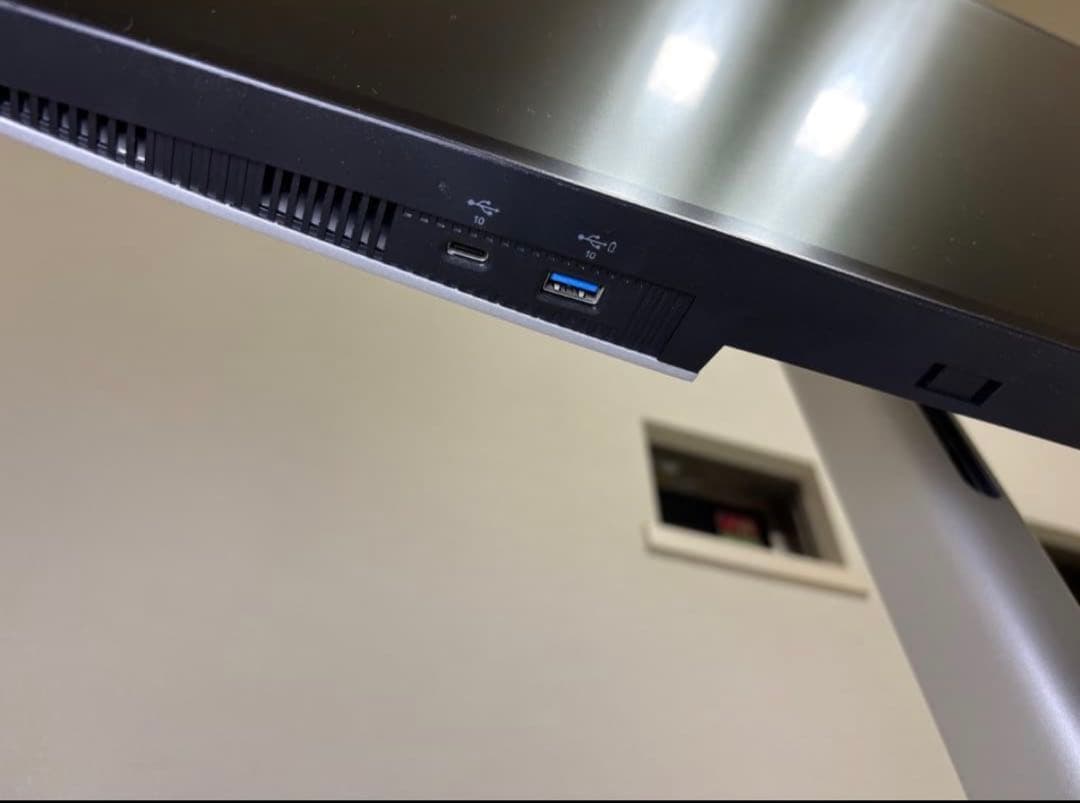 Dell U3223QE 32インチ 4K IPS Black 元箱付 美品