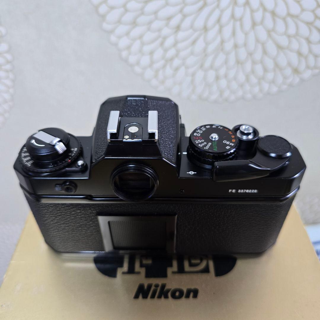 Nikon FE ブラック　箱、説明書付き　美品