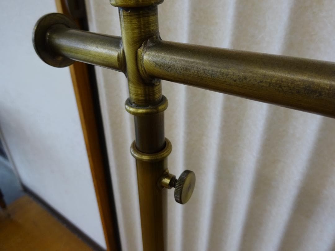 migch　アンティークゴールド　　スチール製　W120　高さ調整可　店舗