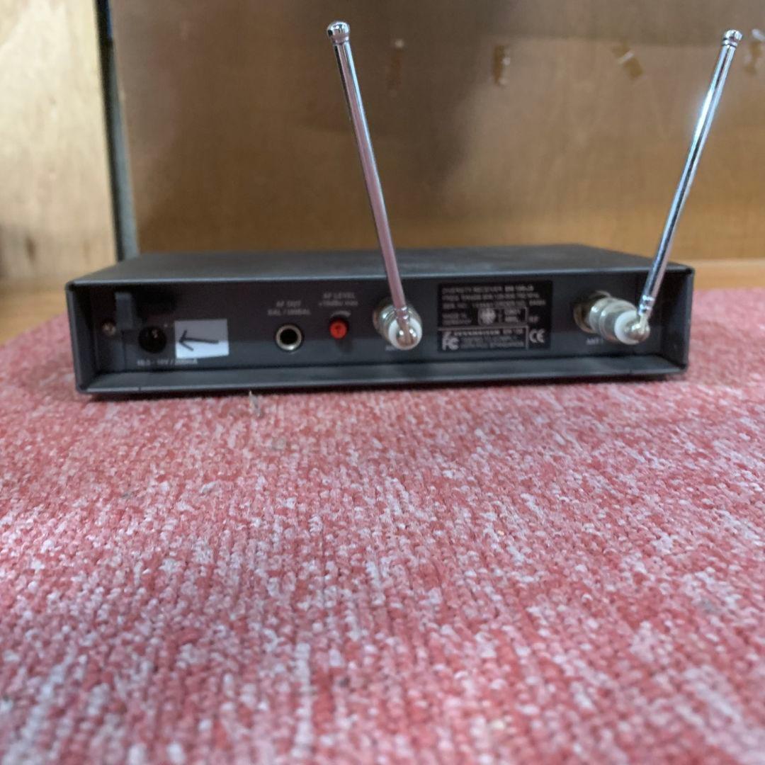 K764 SENNHEISER ワイヤレスマイク&レシーバー EM100