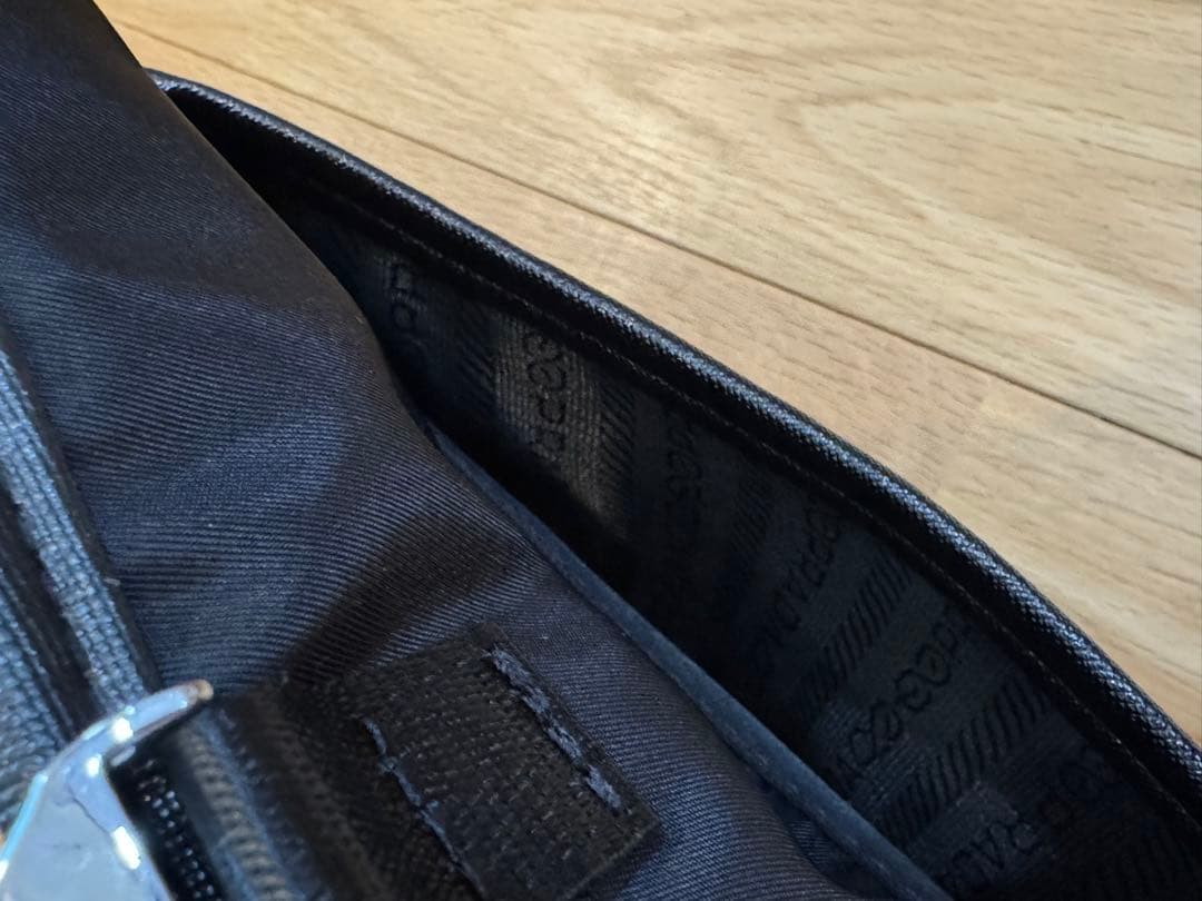 PRADAバッグノベルティ