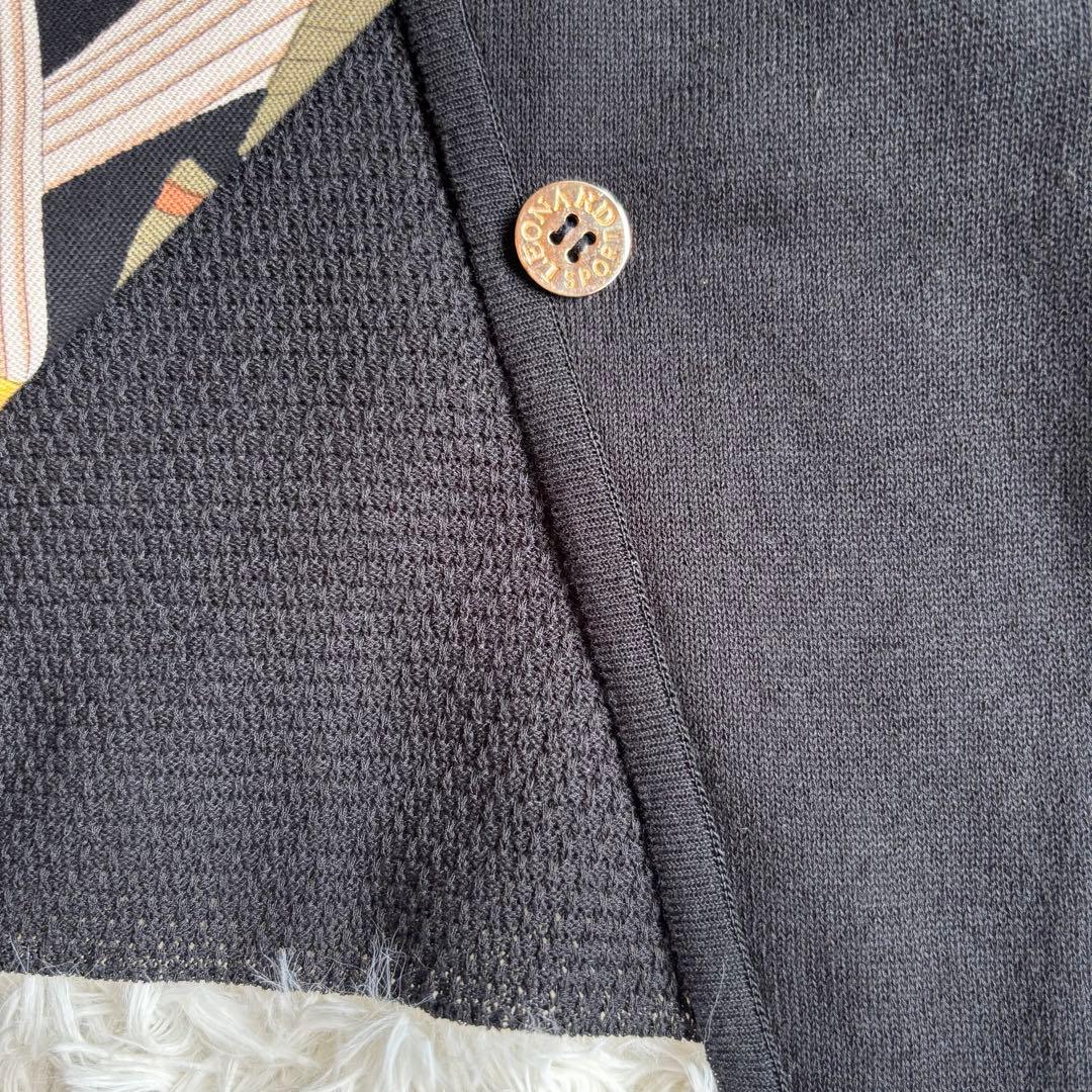 レオナール　テーラードジャケット　花柄　トリム　黒　42 大きいサイズ　金ボタン