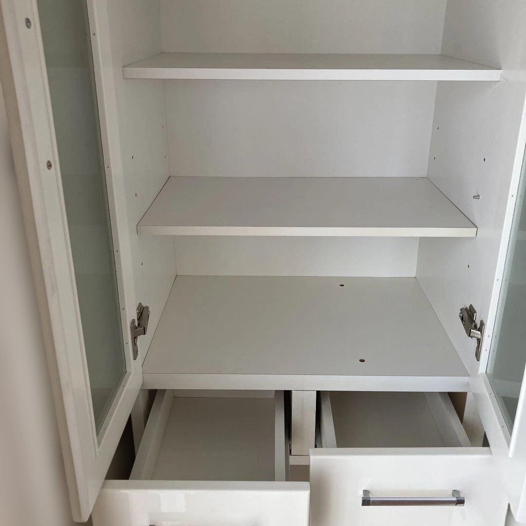 ニトリホワイト食器棚 ガラス扉付き