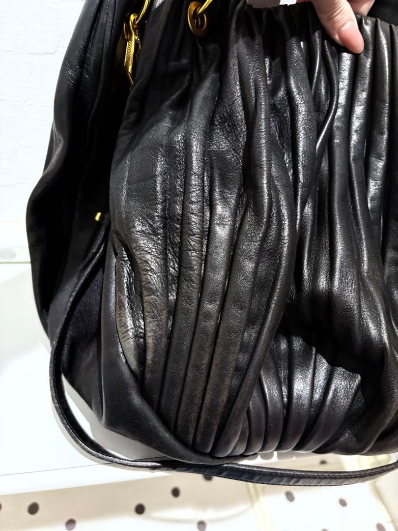 miu miu ブラック ハンドバッグ