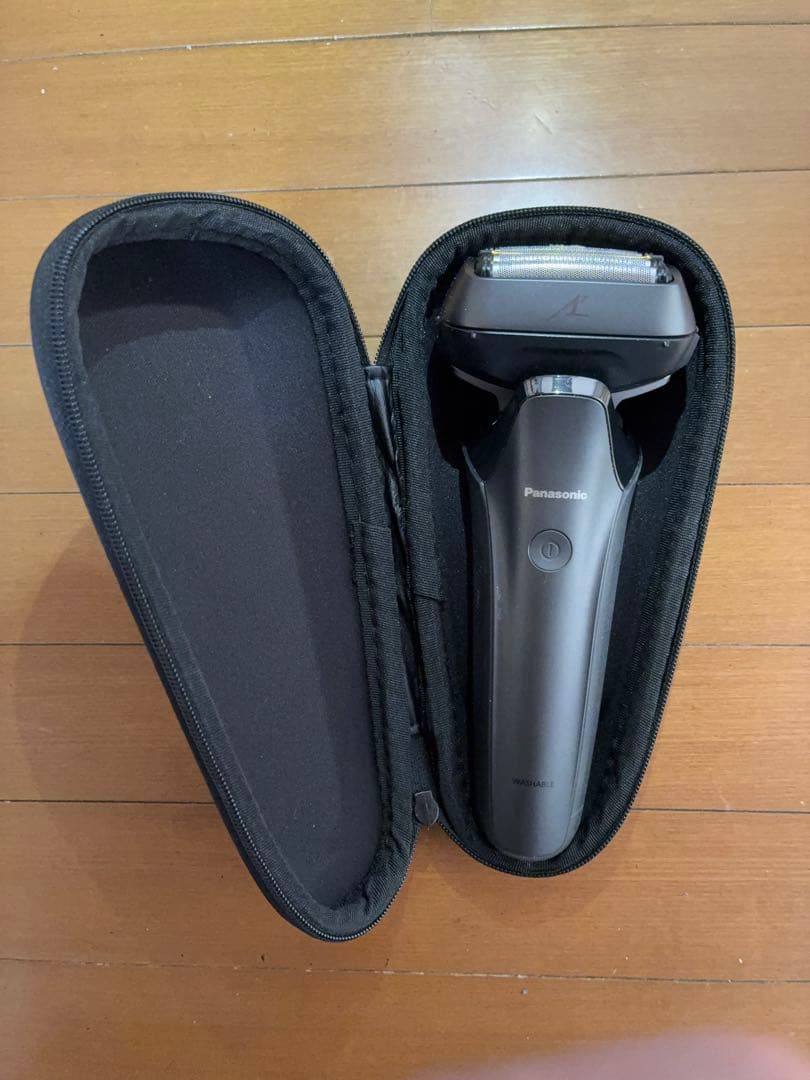 パナソニックメンズシェーバー ラムダッシュ リニア6枚刃洗浄器付きES-LS9N