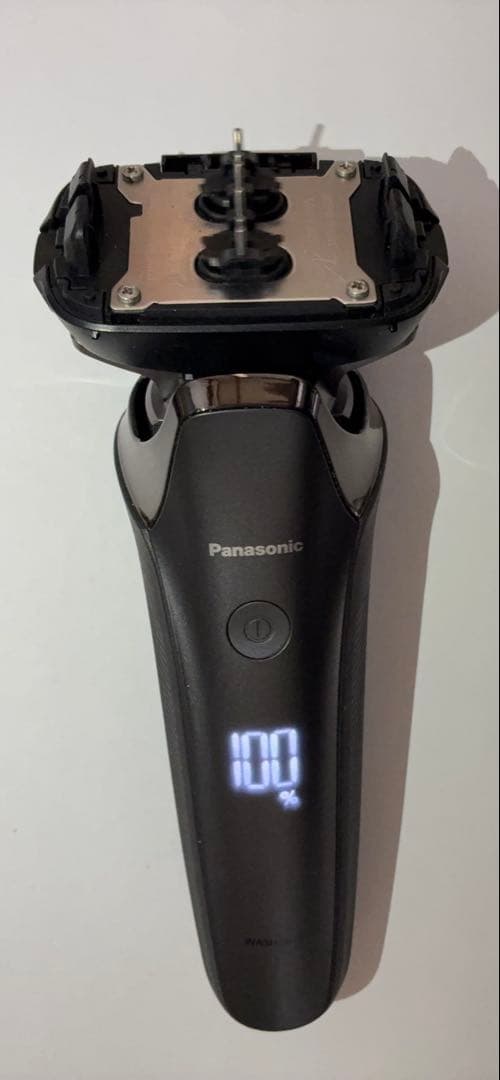 パナソニックメンズシェーバー ラムダッシュ リニア6枚刃洗浄器付きES-LS9N