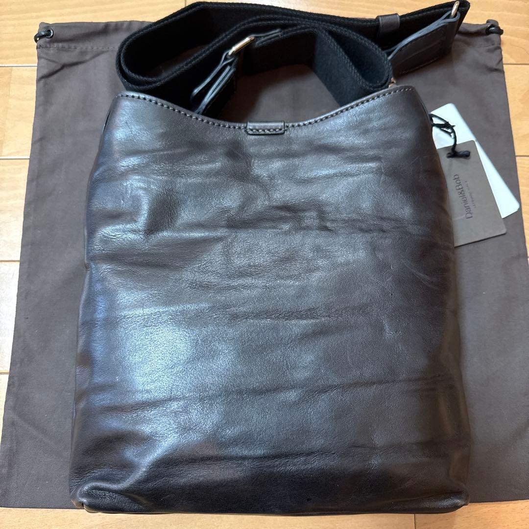 新品　Daniel&Bobダニエル&ボブ　レザーショルダーバッグ RODI
