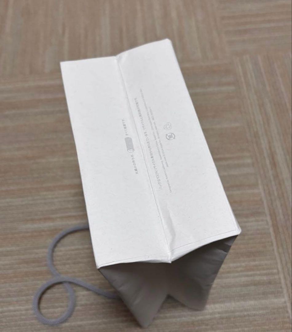 AirPods Pro 2 本体　新品　アップル　iPhone おまけ付