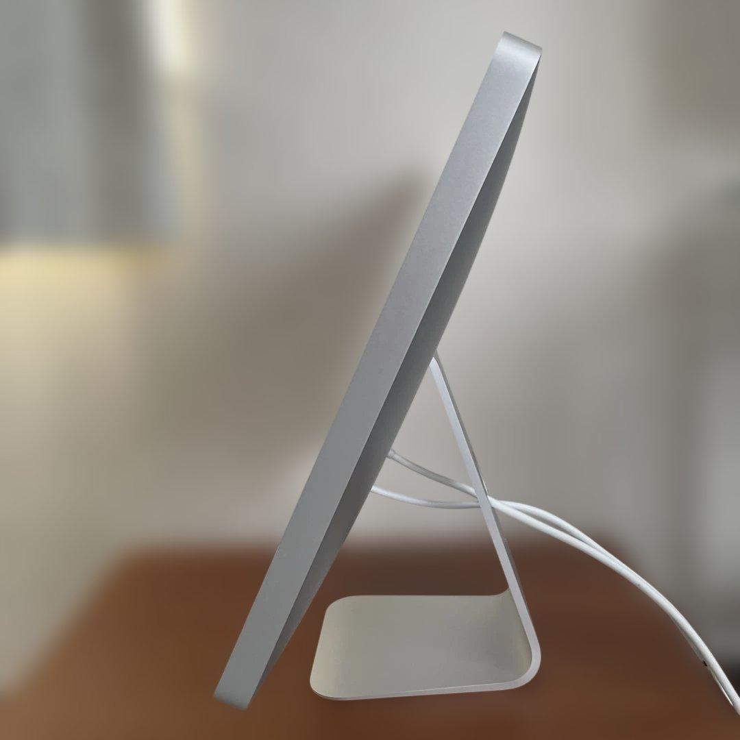 Apple LED Cinema Display 24インチ MB382J/A