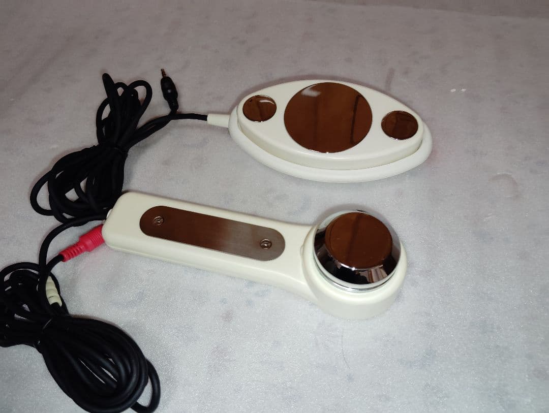 ルシーダDX 多機能美容器＊40万円■超音波低周波イオン導入③