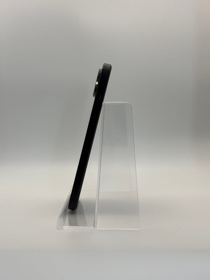 iPhone 15　ブラック　256GB simフリー