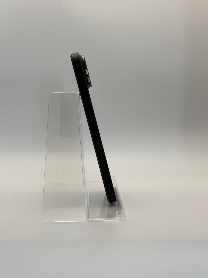 iPhone 15　ブラック　256GB simフリー
