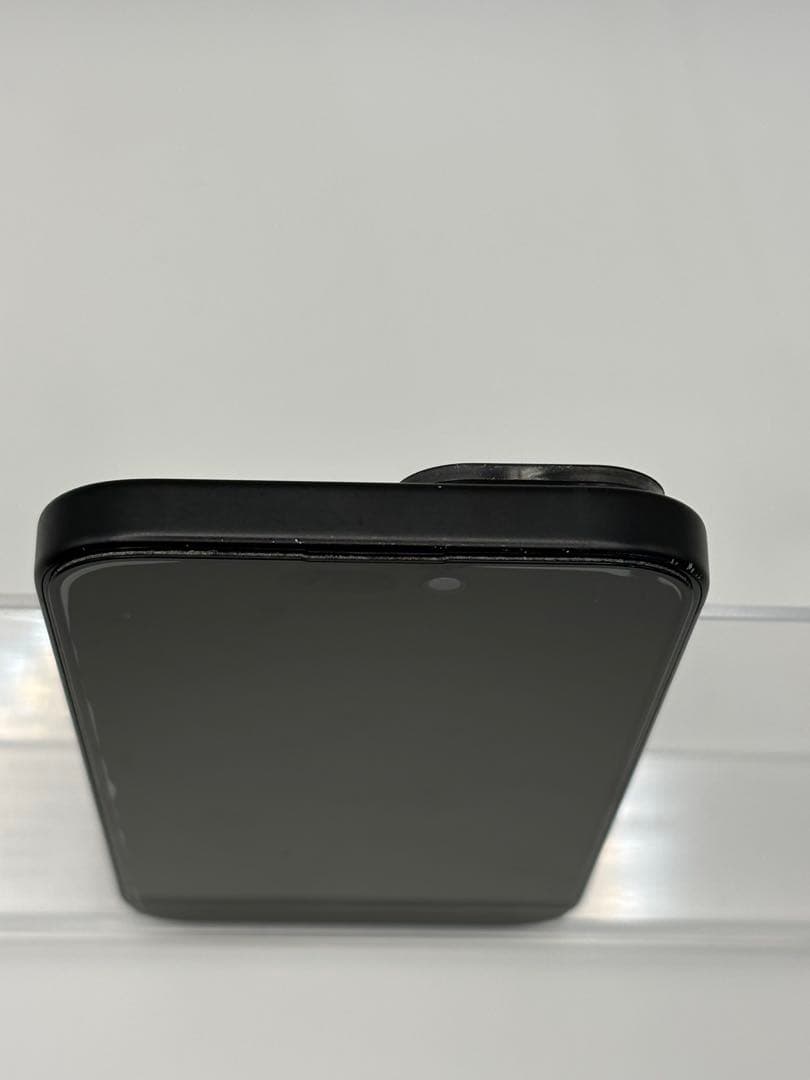 iPhone 15　ブラック　256GB simフリー