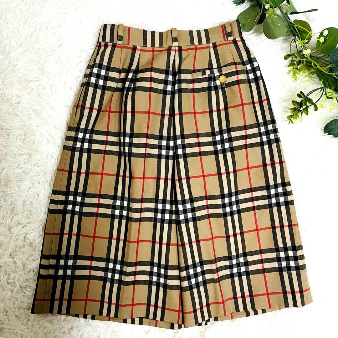 Burberrys　ショートパンツ　ノバチェック　ロゴ刻印ボタン