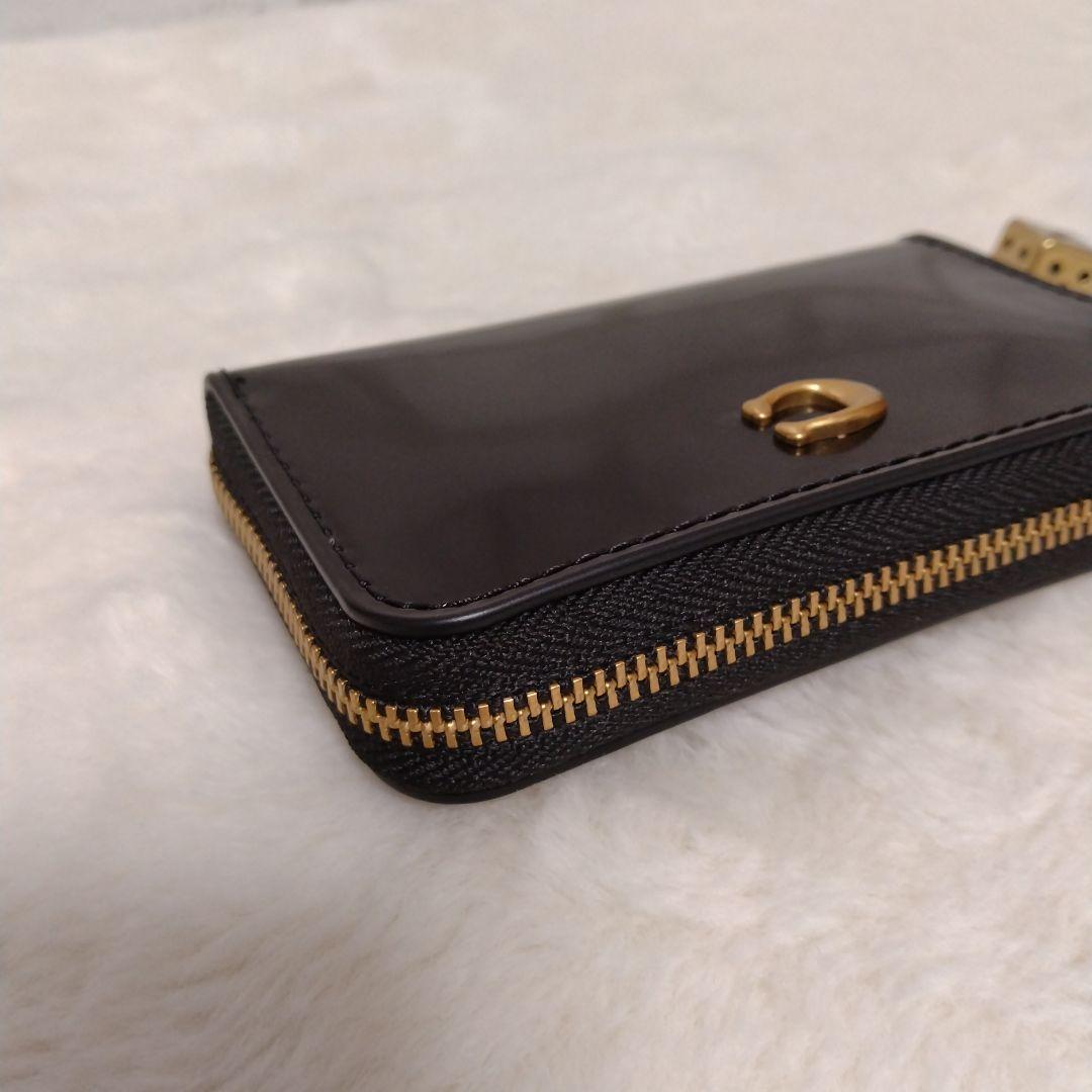 【未使用品】コーチ エッセンシャル スモール ジップ チャーム ウォレット